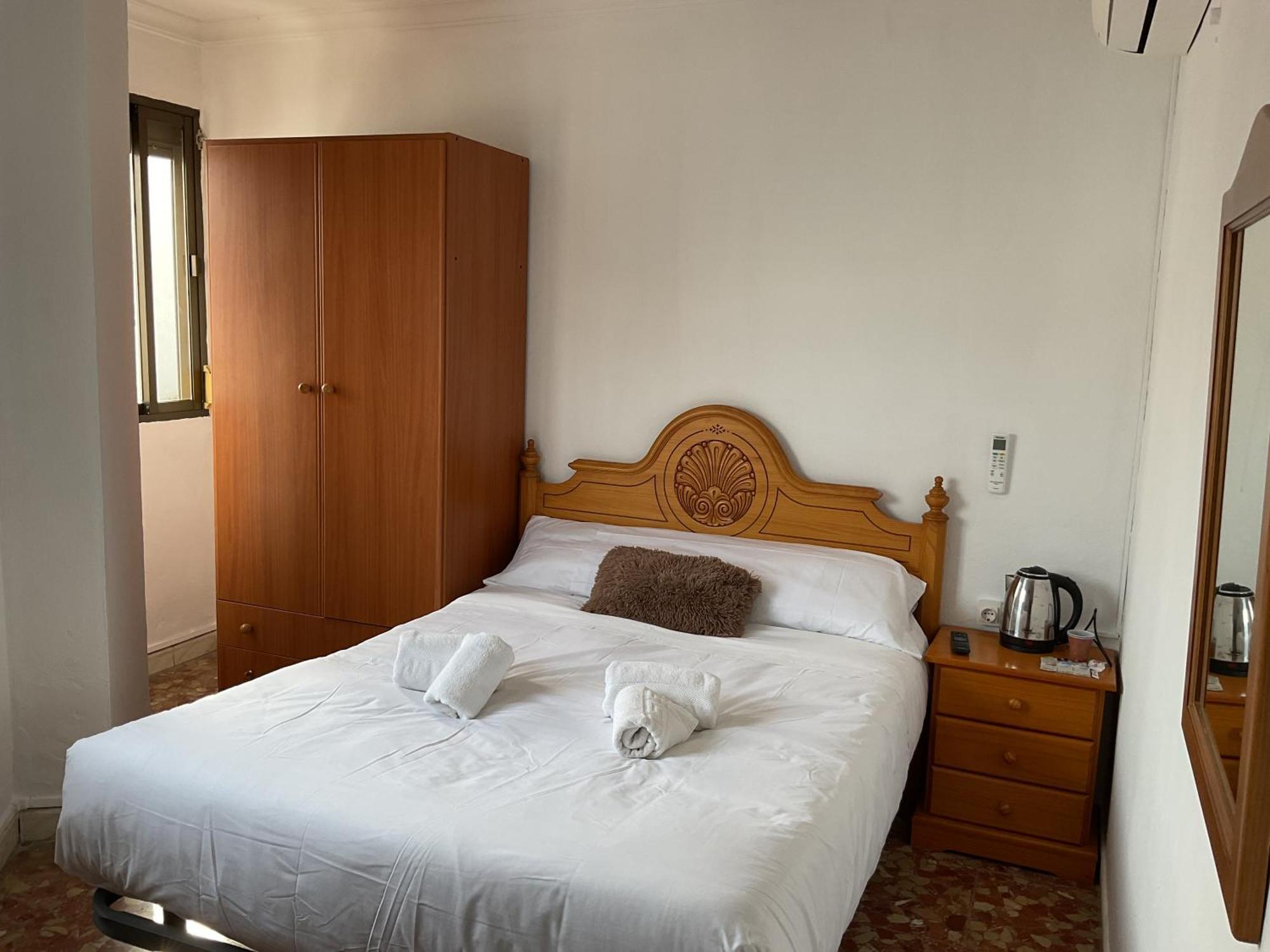 אסטפונה Hostal San Miguel By Croma מראה חיצוני תמונה